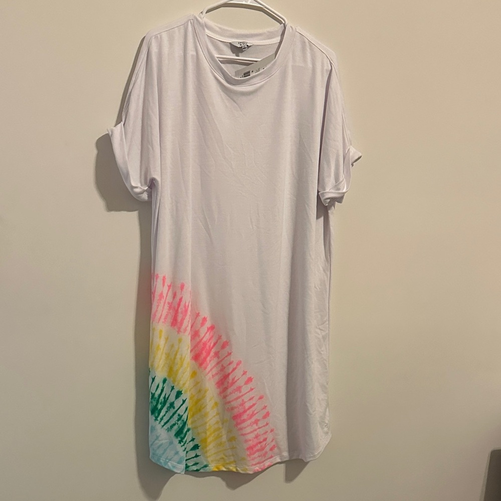 Crown & Ivy White sleepshirt